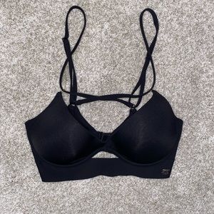 PINK BY VICTORIA”S SECRET SPORTS BRA